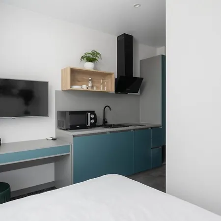 Be The One Aparthotel